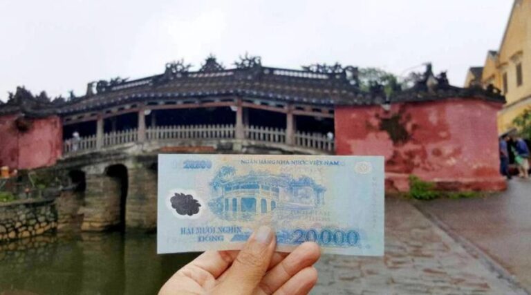 Mơ thấy 20 bị ướt thể hiện cho khao khát kiếm nhiều tiền